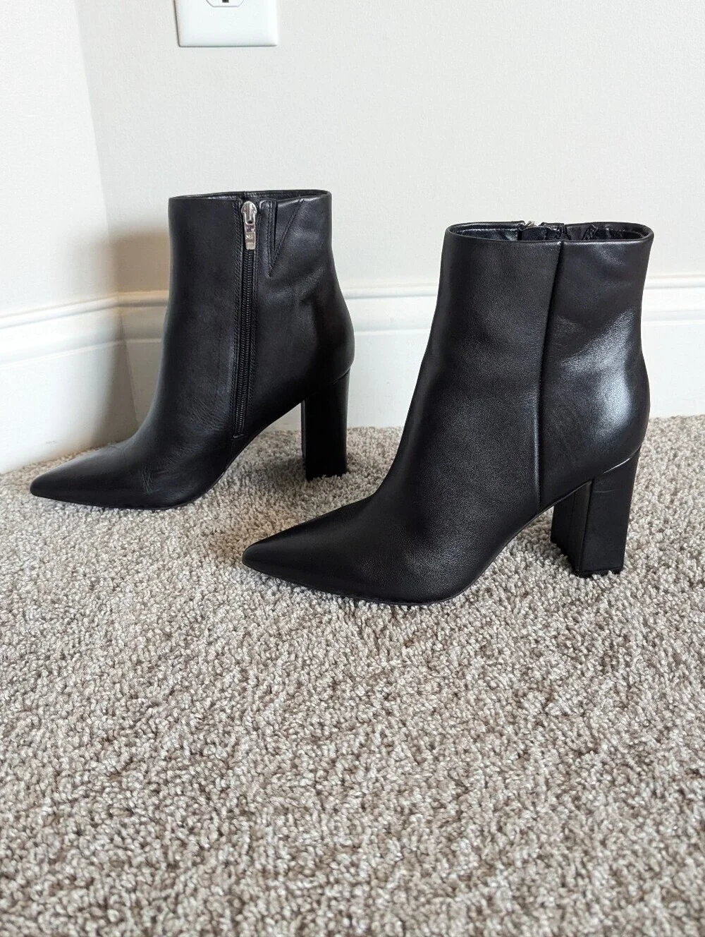 Marc Fisher Yanara Leather Pointed Toe Booties - Black sz 9
